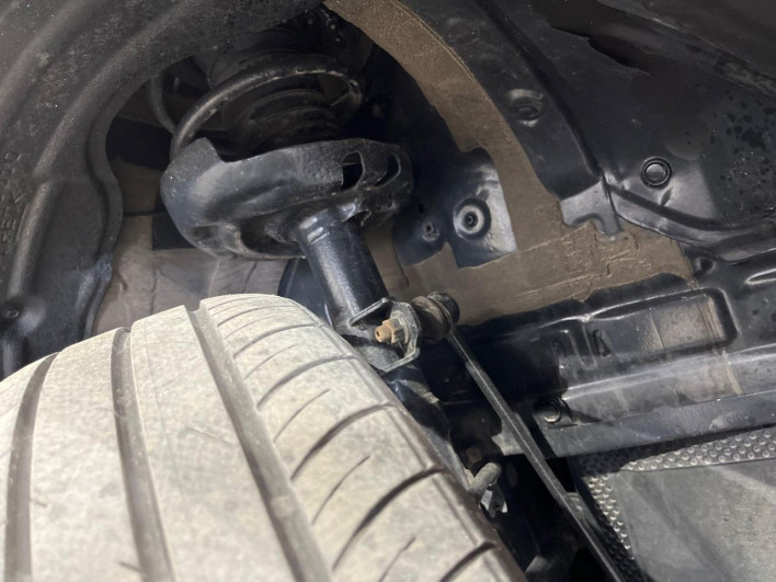 2022 Toyota Voxy 6BA-MZRA95W (UW-69f80dd388756)[9]