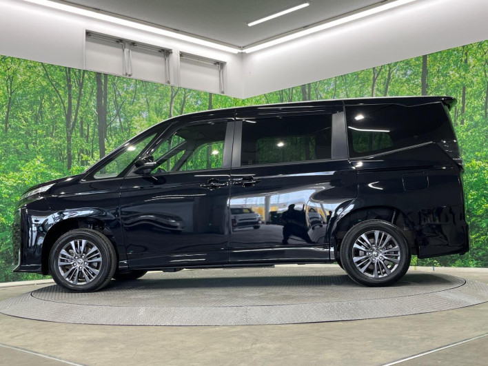 2022 Toyota Voxy 6BA-MZRA95W (UW-69f80dd388756)[26]