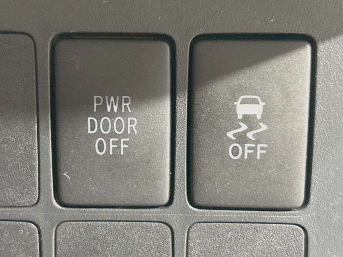2013 Toyota Spade DBA-NCP141 (UW-69f80dd5dc768)[19]