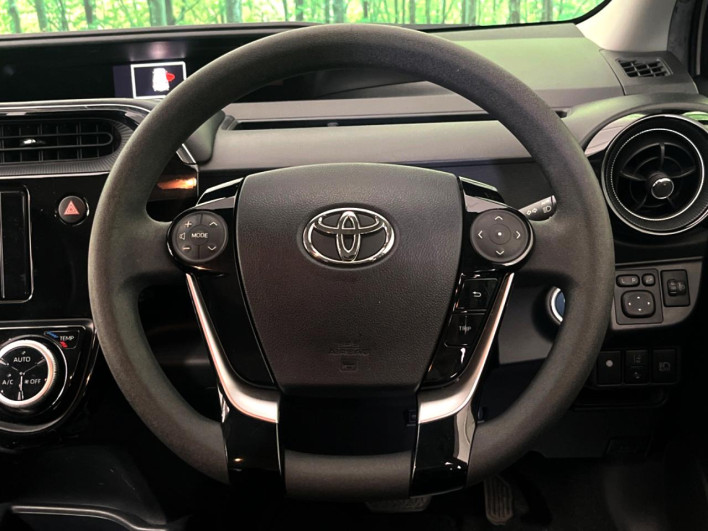 2019 Toyota Aqua DAA-NHP10 (UW-69f80dd9430fb)[8]