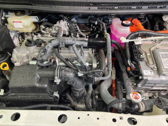 2021 Toyota Aqua 6AA-NHP10 (UW-69f80dda34d98)[5]