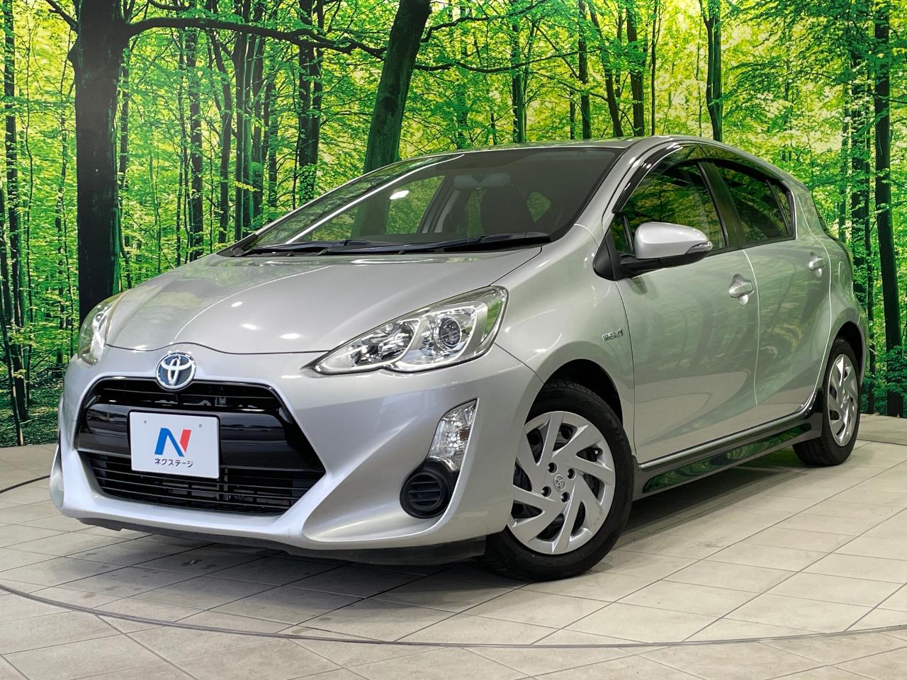 2016 Toyota Aqua DAA-NHP10