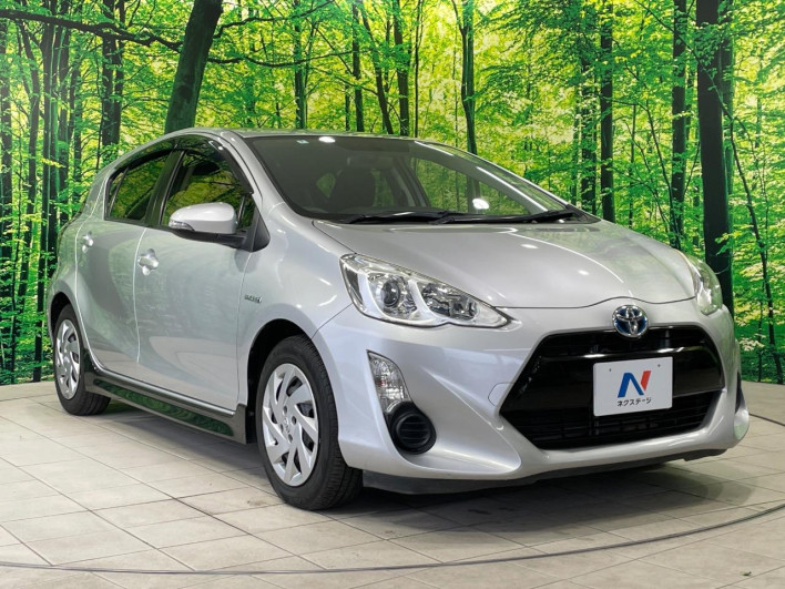 2016 Toyota Aqua DAA-NHP10 (UW-69f80ddb60934)[7]