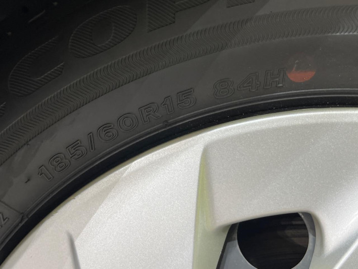 2018 Toyota Aqua DAA-NHP10 (UW-69f80ddddcab9)[25]
