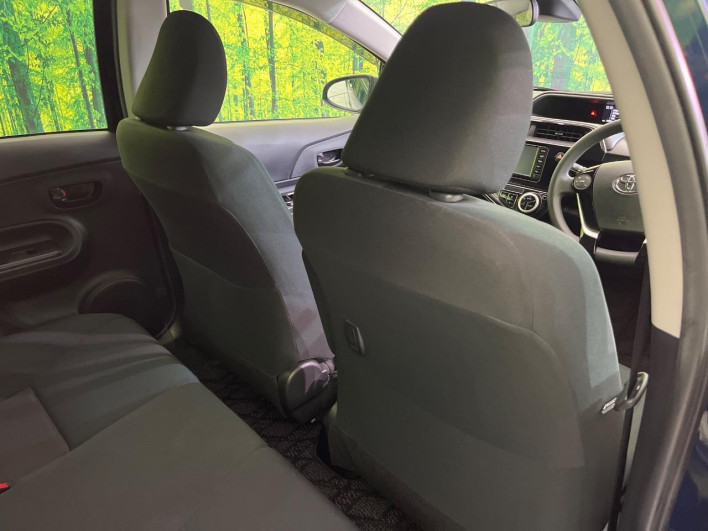 2018 Toyota Aqua DAA-NHP10 (UW-69f80ddddcab9)[28]