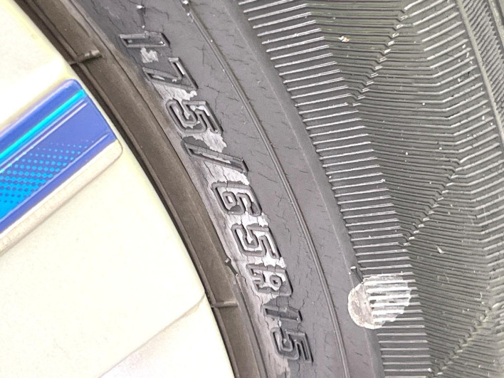 2013 Toyota Corolla Axio DAA-NKE165 (UW-69f80de037c9e)[11]