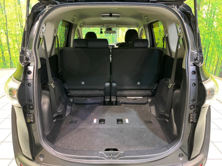 2016 Toyota Sienta DBA-NSP170G (UW-69f80de146cd9)[23]