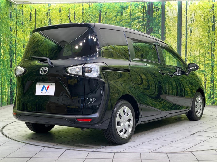 2016 Toyota Sienta DBA-NSP170G (UW-69f80de146cd9)[18]