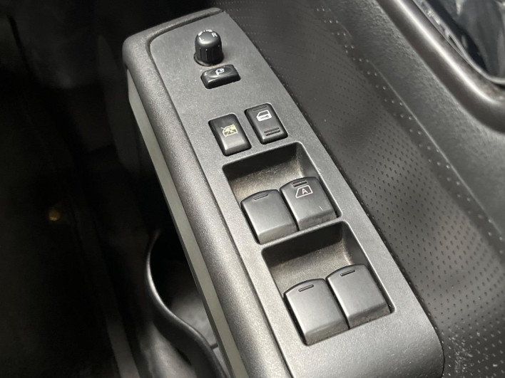 2012 Nissan X-Trail DBA-NT31 (UW-69f80de2a850f)[27]