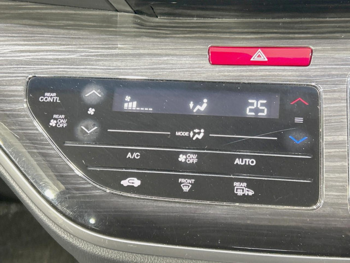 2014 Honda Odyssey DBA-RC1 (UW-69f80de606c71)[27]