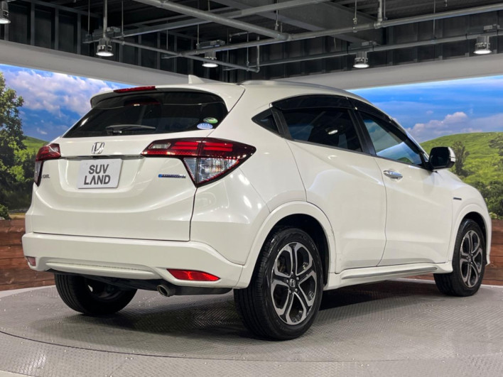 2016 Honda VEZEL DAA-RU3 (UW-69f80de8ddb9b)[27]