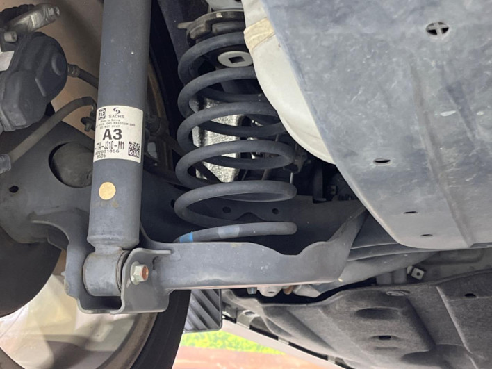 2016 Honda VEZEL DAA-RU3 (UW-69f80de8ddb9b)[20]