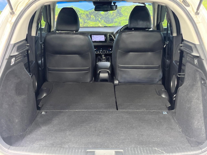 2016 Honda VEZEL DAA-RU3 (UW-69f80de8ddb9b)[23]
