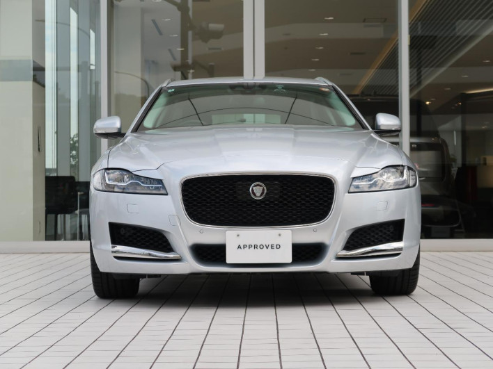 2018 Jaguar XF Sports Brake DBA-JBS2XC (UW-69f80df2a5aa3)[8]