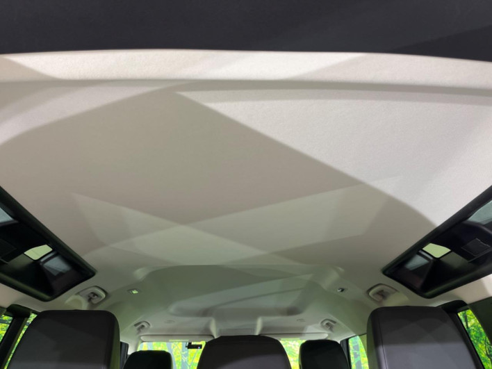2021 Land Rover Defender 3CA-LE72WAB (UW-69f80df349059)[26]