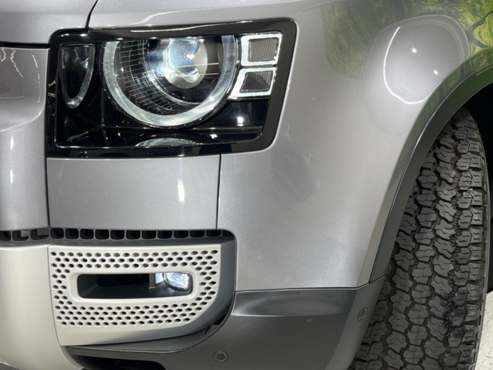 2021 Land Rover Defender 3CA-LE72WAB (UW-69f80df349059)[7]