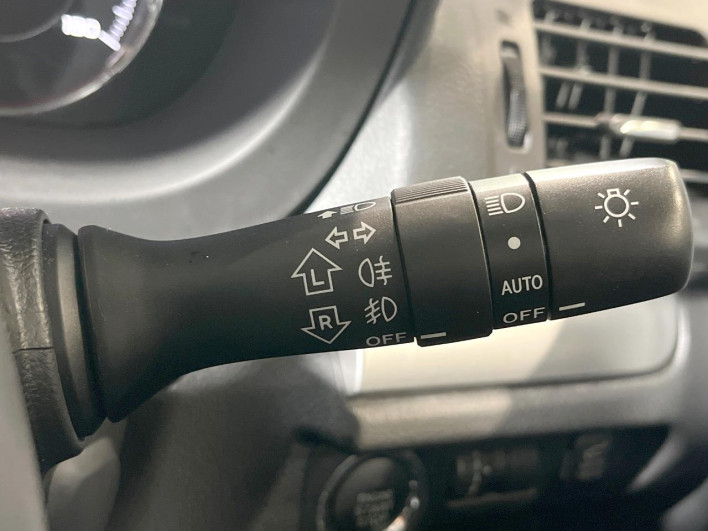 2012 Subaru Forester DBA-SJG (UW-69f80df518069)[29]