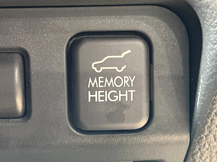 2012 Subaru Forester DBA-SJG (UW-69f80df518069)[24]