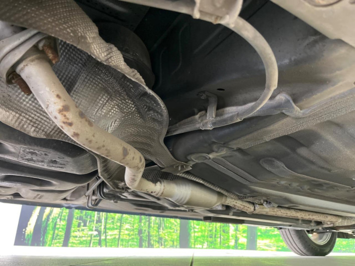 2020 Nissan Note DAA-SNE12 (UW-69f80df76146e)[17]
