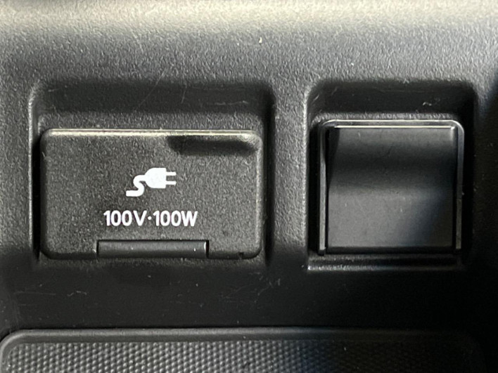 2012 Nissan Elgrand DBA-TE52 (UW-69f80dfc3cb68)[17]
