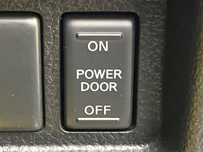 2012 Nissan Elgrand DBA-TE52 (UW-69f80dfc3cb68)[13]