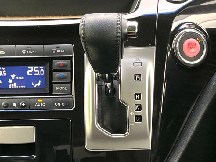 2015 Nissan Elgrand DBA-TE52 (UW-69f80dfd7c09a)[12]