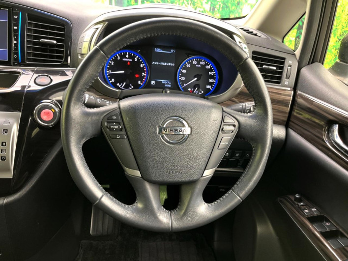 2015 Nissan Elgrand DBA-TE52 (UW-69f80dfd7c09a)[10]