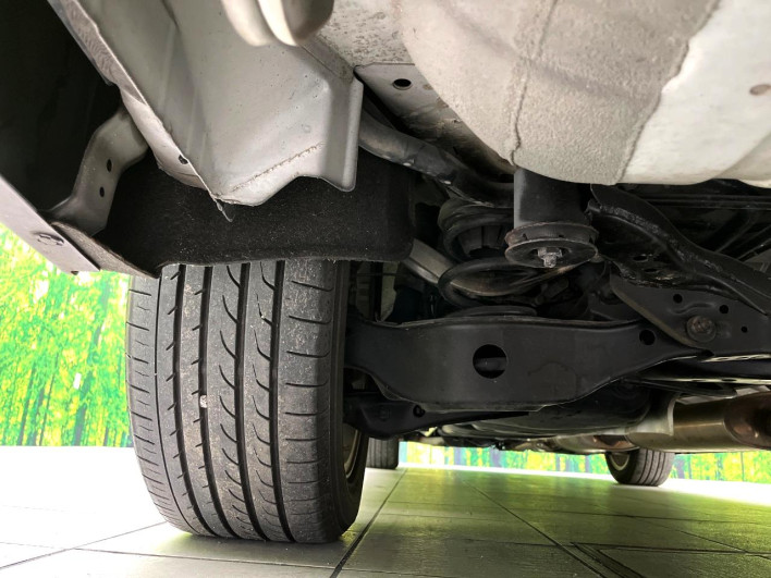 2015 Nissan Elgrand DBA-TE52 (UW-69f80dfd7c09a)[26]