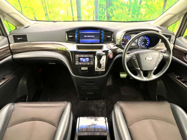 2015 Nissan Elgrand DBA-TE52 (UW-69f80dfd7c09a)[9]
