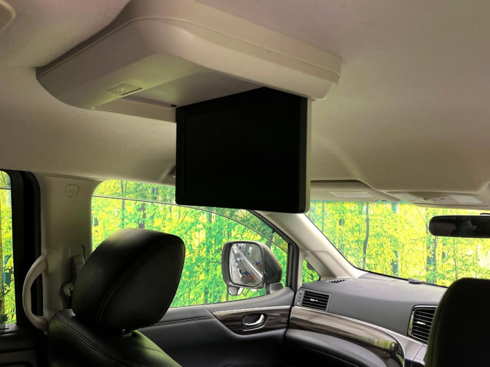 2015 Nissan Elgrand DBA-TE52 (UW-69f80dfd7c09a)[16]