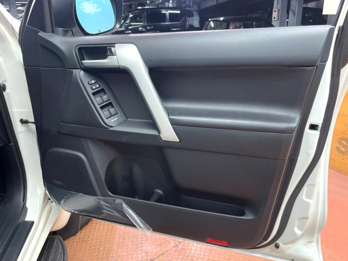2023 Toyota Land Cruiser Prado 3BA-TRJ150W (UW-69f80e028e889)[22]