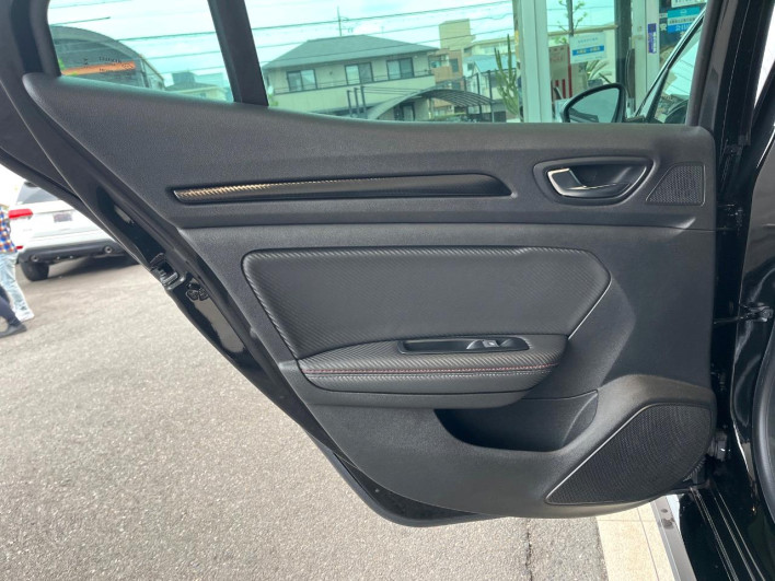 2024 Renault Megane 7BA-BBM5P2 (UW-69f80e0614905)[16]