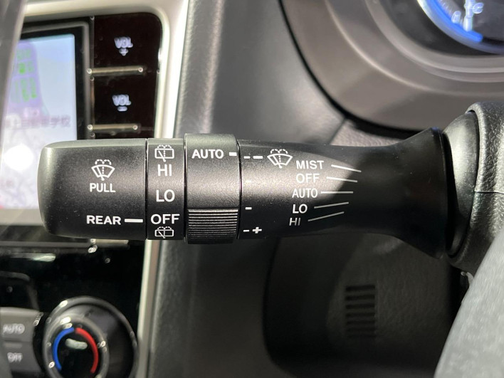 2015 Subaru Levorg DBA-VM4 (UW-69f80e0685c88)[28]