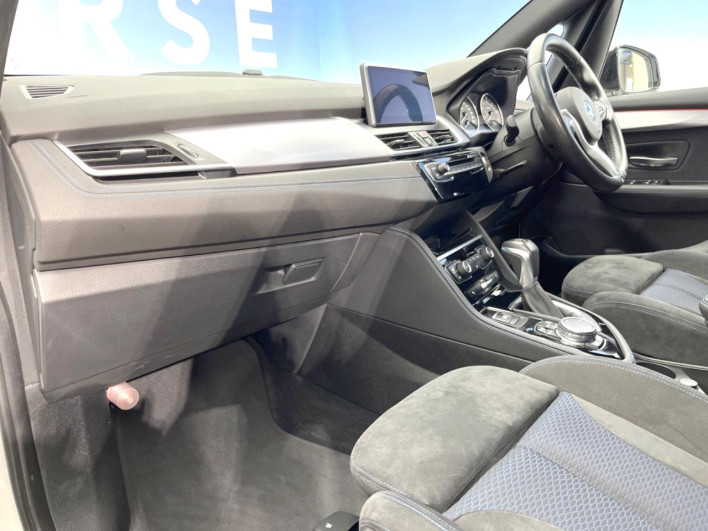 2016 BMW 2 Series LDA-2C20 (UW-69f80e0bed6d6)[10]