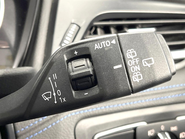 2016 BMW 2 Series LDA-2C20 (UW-69f80e0bed6d6)[24]