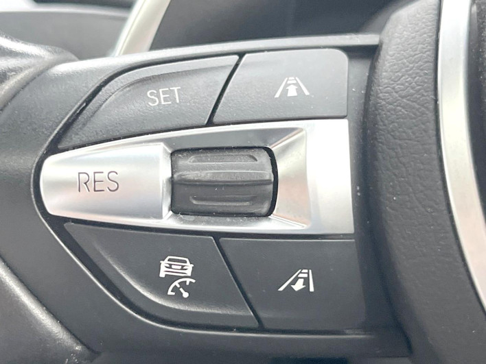 2018 BMW X4 DBA-XW20 (UW-69f80e0d9fd8e)[4]