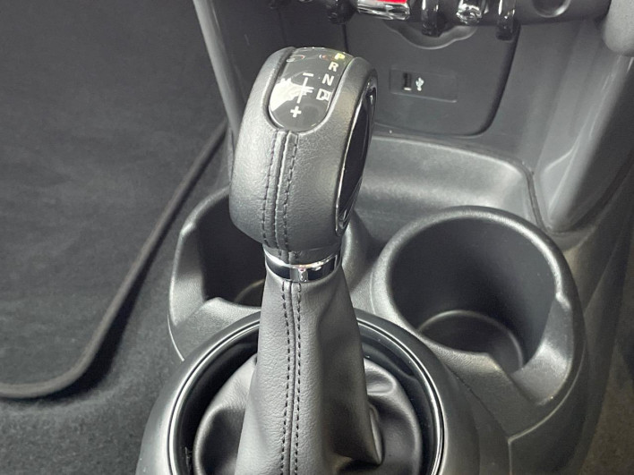 2019 Rover Mini LDA-XN15M (UW-69f80e109b9bb)[27]