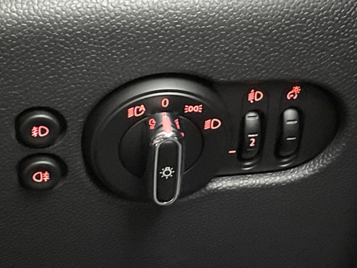 2019 Rover Mini LDA-XN15M (UW-69f80e109b9bb)[20]