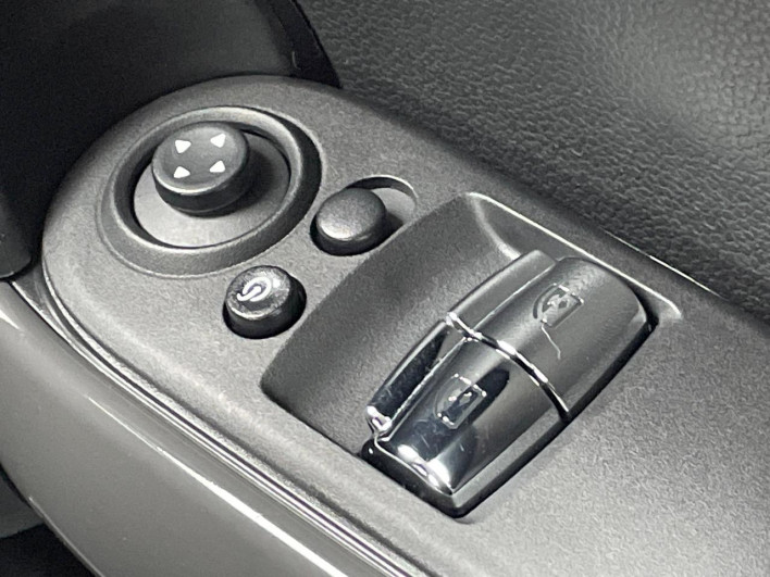 2019 Rover Mini LDA-XN15M (UW-69f80e109b9bb)[19]