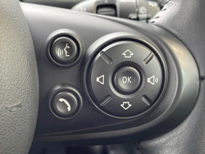 2019 Rover Mini LDA-XN15M (UW-69f80e109b9bb)[17]