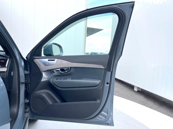 2020 Volvo XC90 5AA-LB420TXCMA (UW-69f80e119fb30)[5]