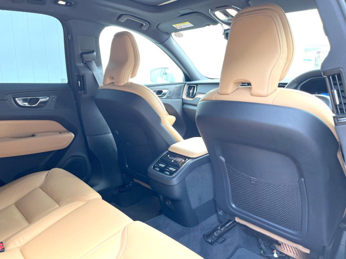 2022 Volvo XC60 5AA-UB420TXCM (UW-69f80e124faa7)[25]