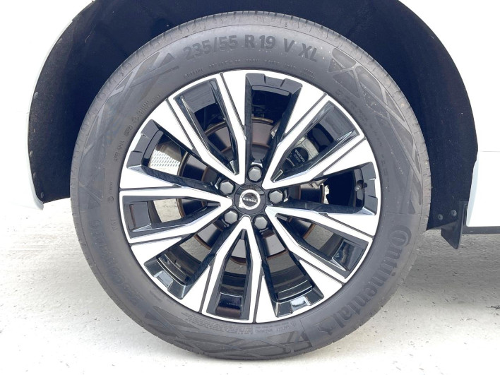 2022 Volvo XC60 5AA-UB420TXCM (UW-69f80e124faa7)[14]