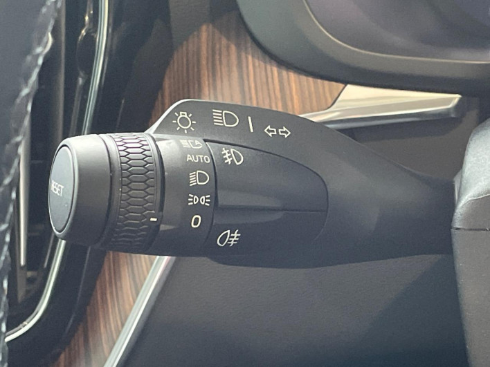 2024 Volvo XC60 5LA-UB420XCP2A (UW-69f80e1271e7f)[29]