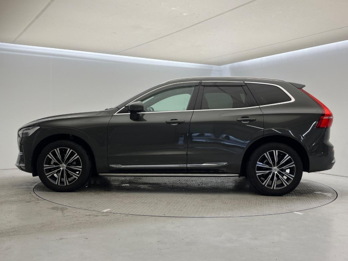 2022 Volvo XC60 5AA-UB420TXCM (UW-69f80e12acc5a)[15]