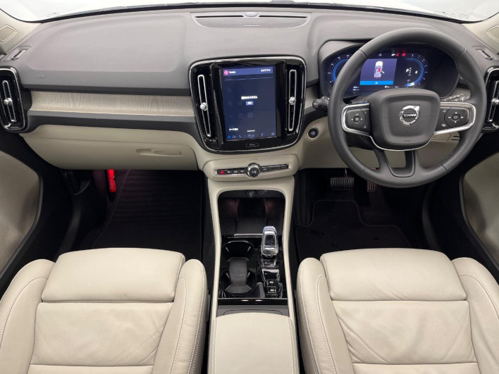 2022 Volvo XC40 5AA-XB420TXCM (UW-69f80e12cb91c)[24]