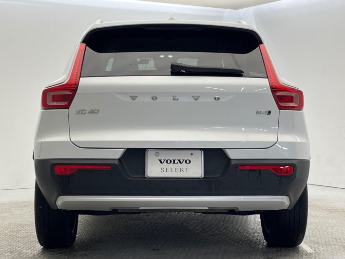 2022 Volvo XC40 5AA-XB420TXCM (UW-69f80e12cb91c)[10]