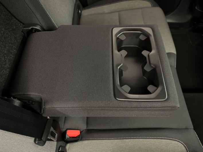 2022 Volvo XC40 5AA-XB420TXCM (UW-69f80e1442d47)[20]