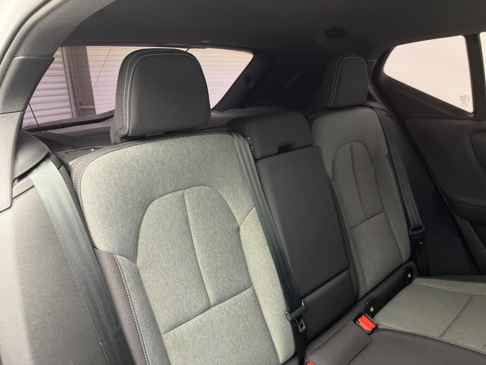 2022 Volvo XC40 5AA-XB420TXCM (UW-69f80e1442d47)[9]