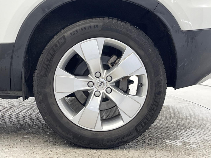 2022 Volvo XC40 5AA-XB420TXCM (UW-69f80e1442d47)[19]